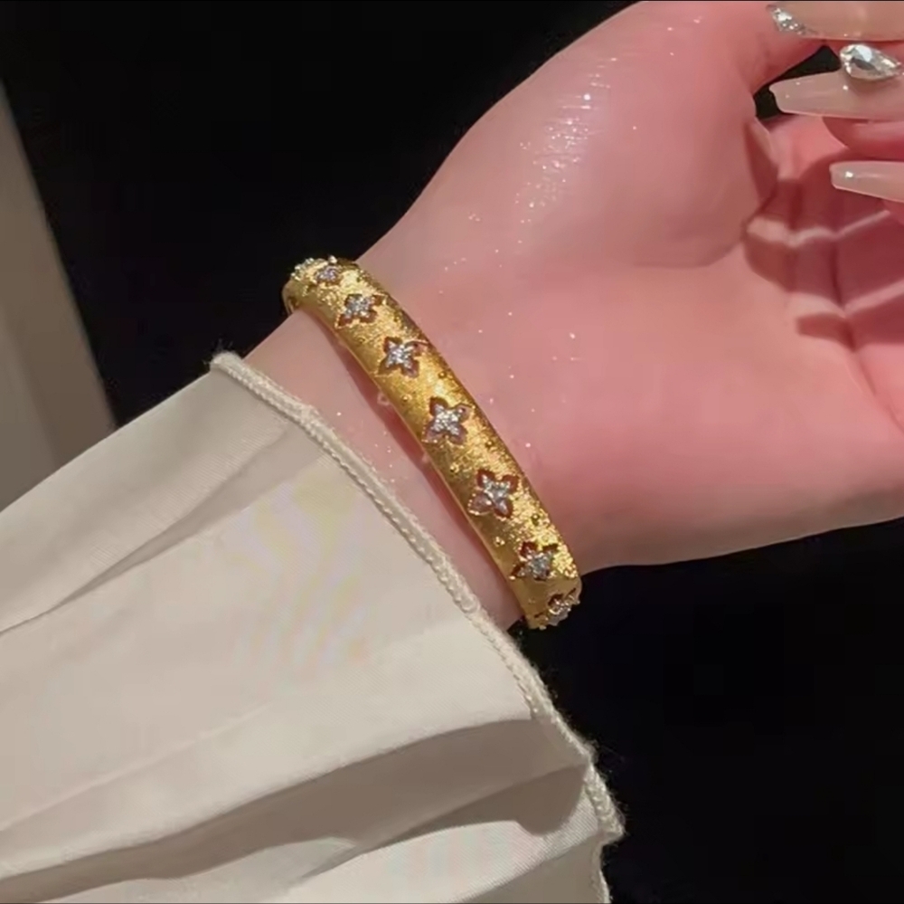Stainless Steel  Gold  Floral Bracelet